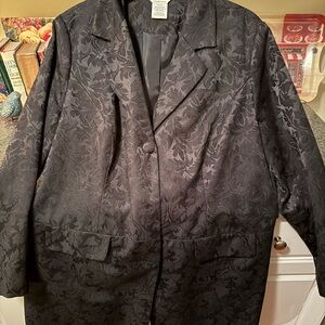 Elegant Black Floral Blazer